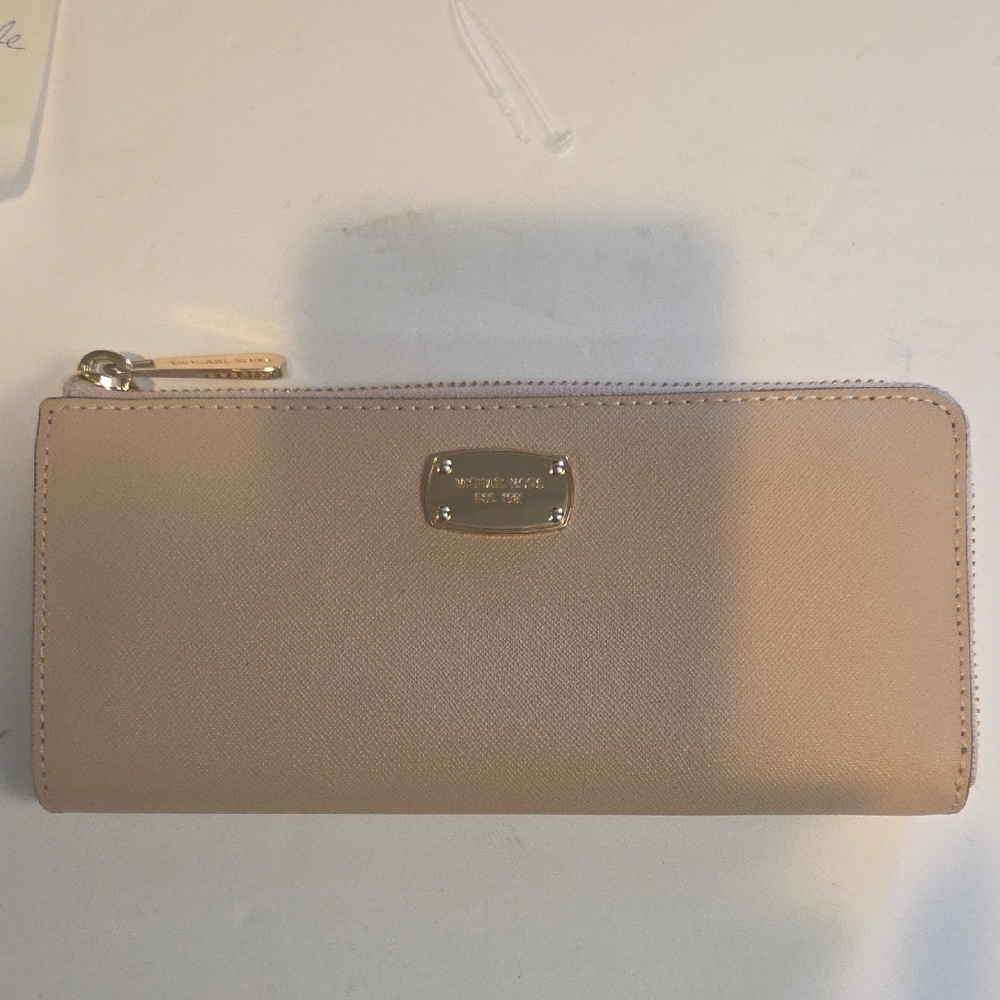 Michael Kors Light Tan Wallet